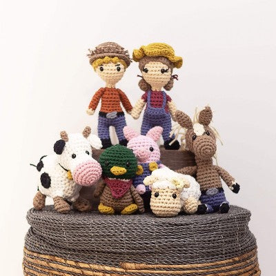 Farm animal amigurumi crochet kit