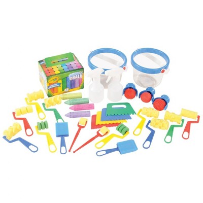 Out-and-about art activity kit
